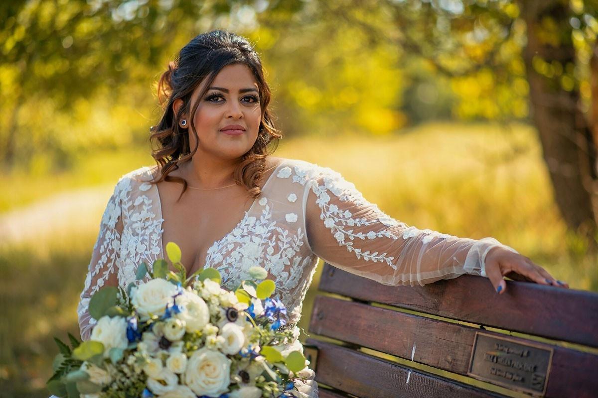 carousel-hero-element image-0